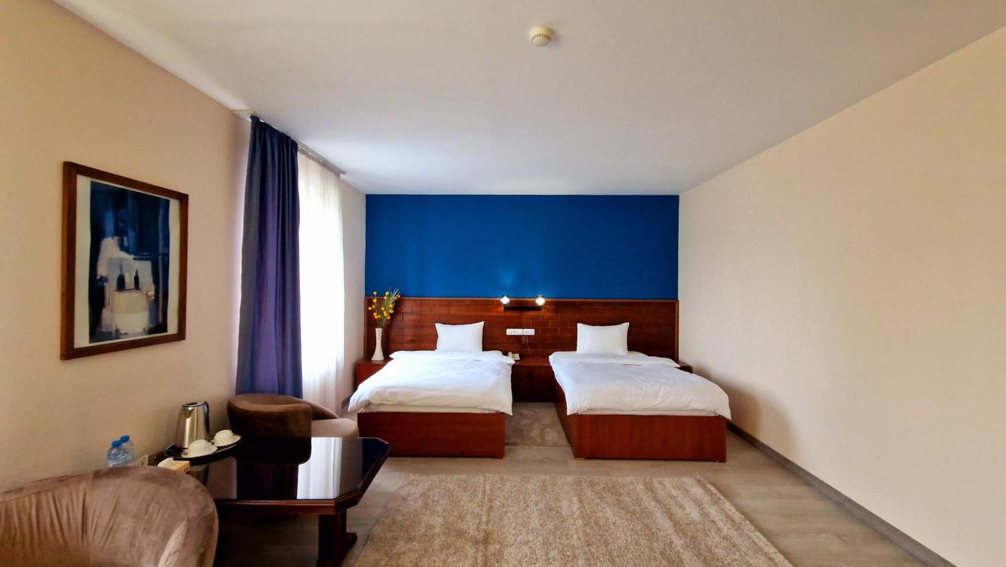 Ararat Hotel Yerevan Exterior photo